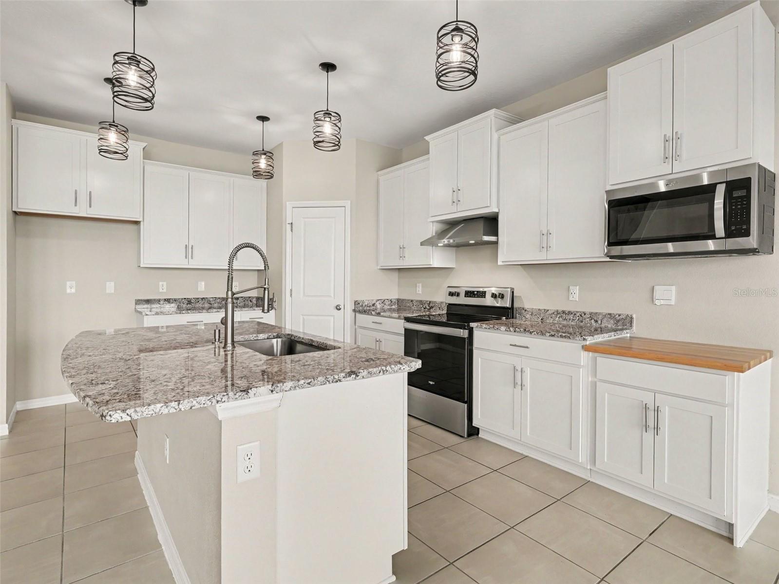 Residential in RUSKIN 3