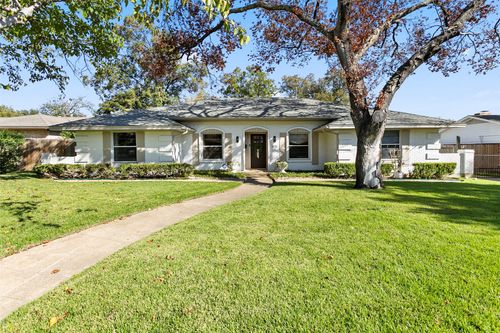 3825 Sundown Dr, Benbrook, TX, 76116-7637 | Card Image