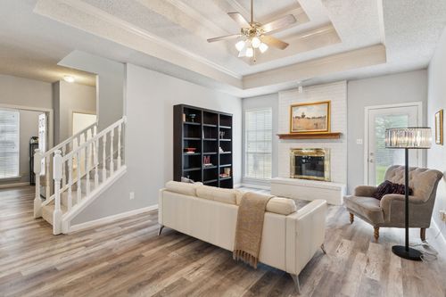 10216 Gray Oak Ln, Fort Worth, TX, 76108-3760 | Card Image