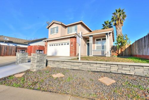975 Rossburn Way, Galt, CA, 95632-3422 | Card Image