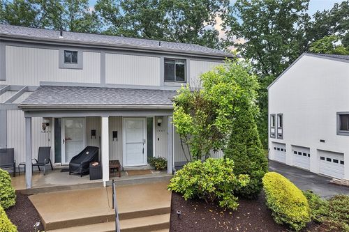 1547 Pinehurst Dr, Pittsburgh, PA, 15241-3201 | Card Image