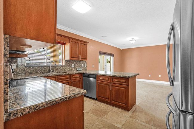 16732 Nw 89 Th Pl, House other with 4 bedrooms, 3 bathrooms and null parking in Miami Lakes FL | Image 27