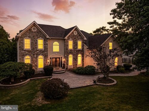 33 Thomas Speakman Dr, Glen Mills, PA, 19342-1368 | Card Image