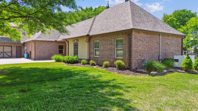 6922 Hackberry Rdg, House other with 5 bedrooms, 5 bathrooms and null parking in Owasso OK | Image 66