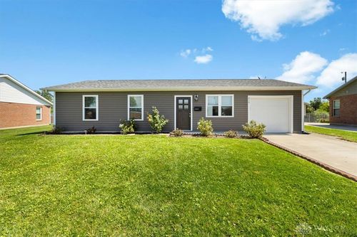 215 Woodfield Drive, Brookville, OH, 45309 | Card Image
