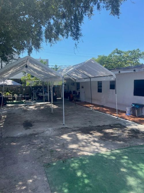701 Sw 33rd Ave, Miami, FL, 33135-2610 | Card Image