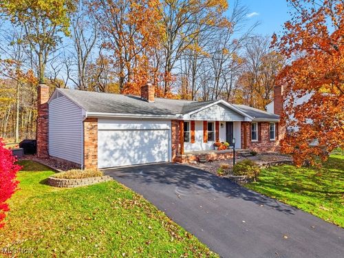 2753 Foxwood Dr, Akron, OH, 44333-2751 | Card Image