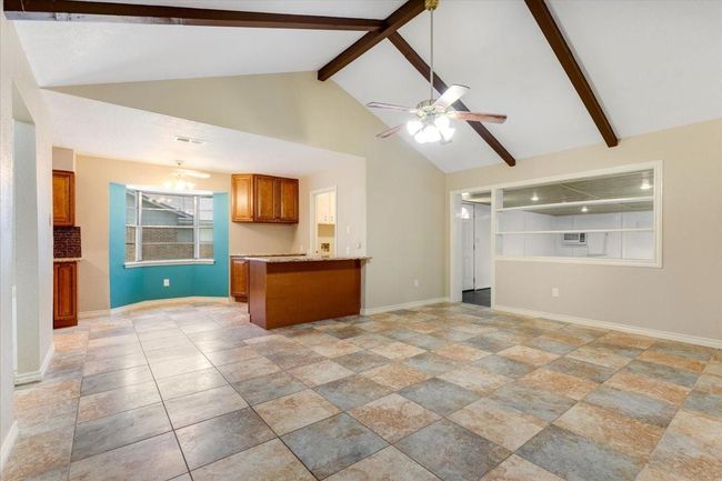 5003 Camden Ln, House other with 3 bedrooms, 2 bathrooms and 2 parking in Pearland TX | Image 9