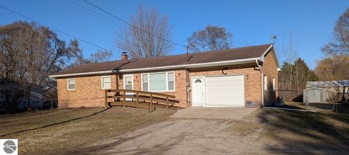 3741 S Shepherd Rd, Mt Pleasant, MI, 48858-8105 | Card Image