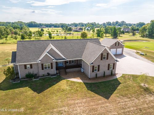 1778 Sunset Farms Dr, Hernando, MS, 38632-8425 | Card Image