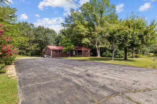 483 Powers Blvd, Waverly, TN, 37185-1353 | Card Image