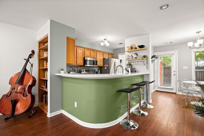 UNIT-17 - 6900 E Riverside Dr, Condo with 2 bedrooms, 3 bathrooms and 1 parking in Austin TX | Image 7