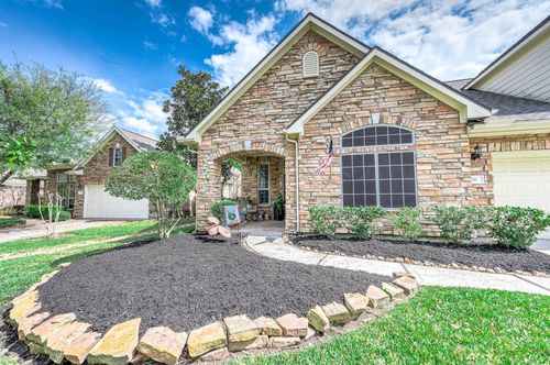 38 E Royal Mews, Conroe, TX, 77384-4492 | Card Image