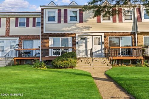 8 Primrose Ln, Brick, NJ, 08724-1430 | Card Image