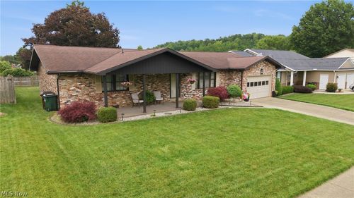 805 Ashberry Dr, Belpre, OH, 45714-1148 | Card Image