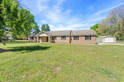 9132 Kerrville Rosemark Rd, Millington, TN, 38053-4547 | Card Image