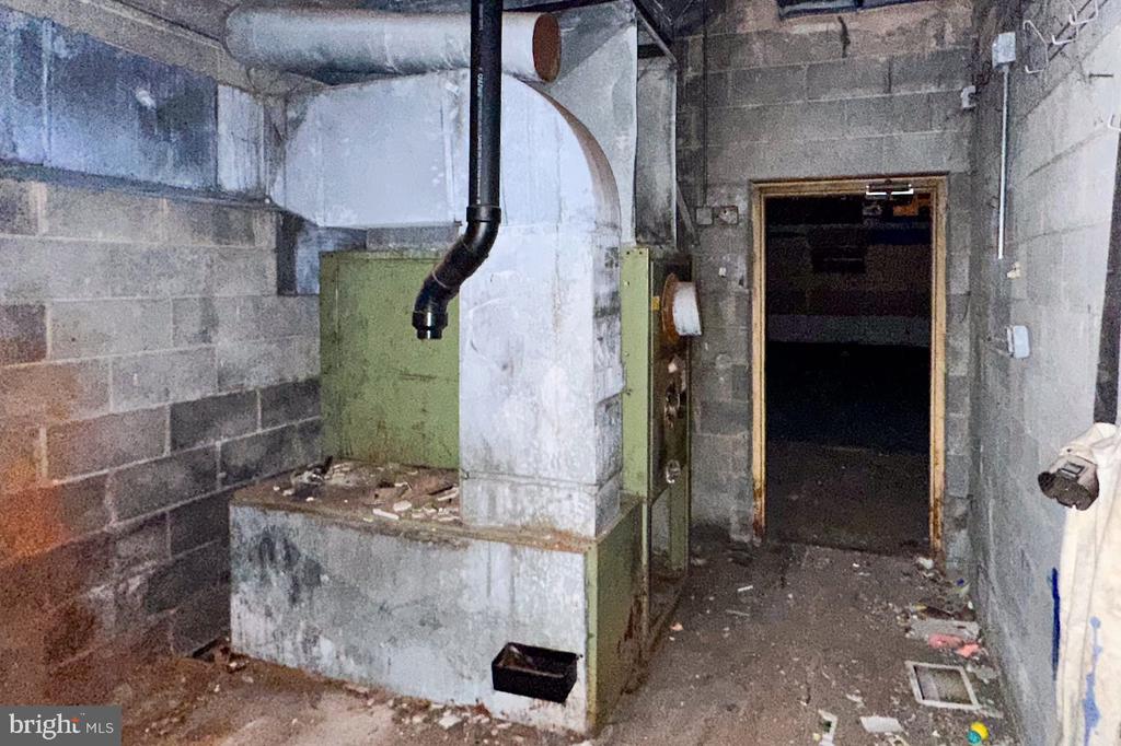 Commercial Sale in CAMDEN