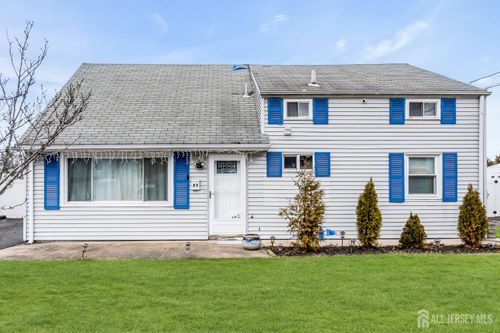 89 W Warren St, Iselin, NJ, 08830-1137 | Card Image