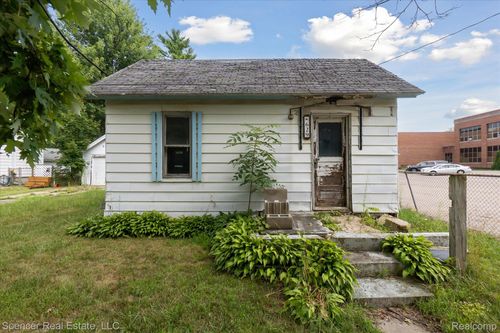 629 Alger Ave, Owosso, MI, 48867-4601 | Card Image