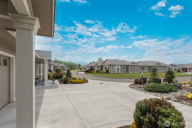 510 W Evergreen Farm Way, Condo with 2 bedrooms, 2 bathrooms and 3 parking in Sequim WA | Image 38