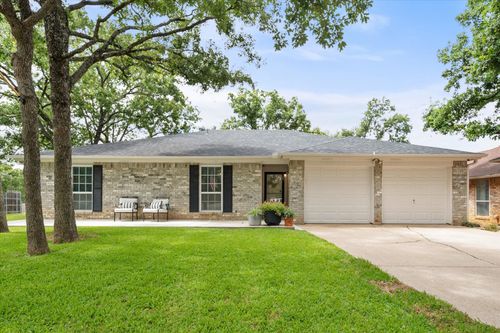 3302 Mckamy Oaks Trl, Arlington, TX, 76017-3506 | Card Image