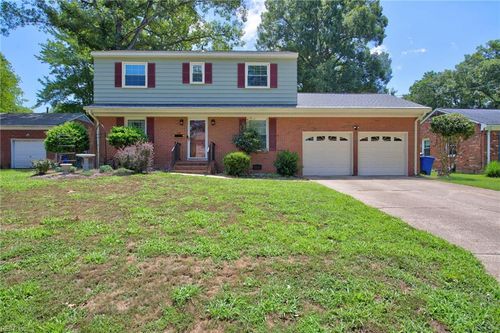 162 Cornell Dr, Newport News, VA, 23608-3206 | Card Image