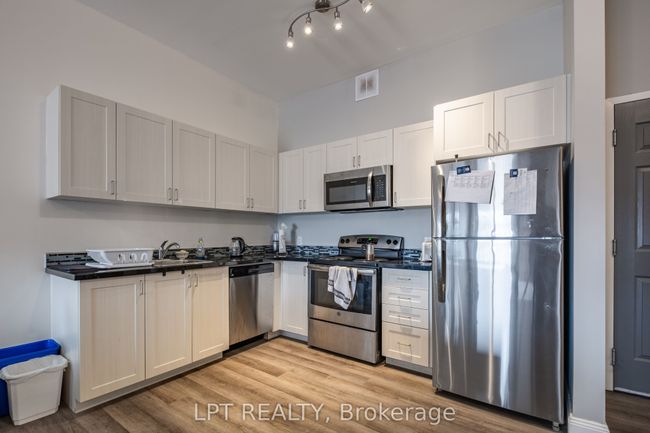 303 - 630 Princess St, Condo with 2 bedrooms, 1 bathrooms and null parking in Kingston ON | Image 9