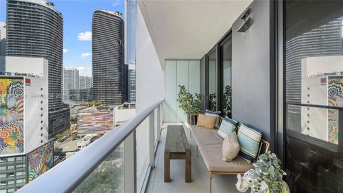 2008-1010 Brickell Ave, Miami, FL, 33131-3766 | Card Image