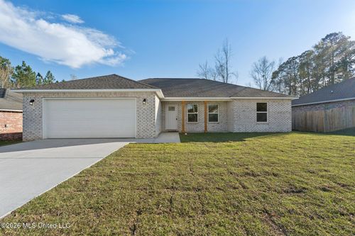 8195 Redstone Dr, Gautier, MS, 39553-2819 | Card Image