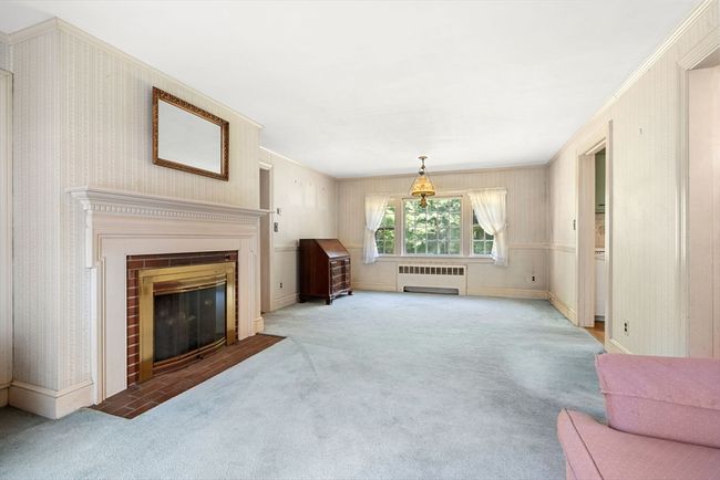10 Maple St, House other with 4 bedrooms, 2 bathrooms and 4 parking in Wenham MA | Image 4