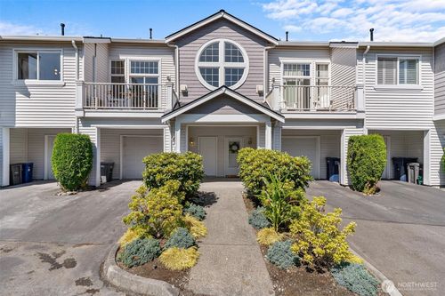 apt-b203-5500 Harbour Pointe Blvd, Mukilteo, WA, 98275-5169 | Card Image