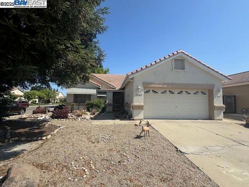 1969 Jamestown Dr, Lodi, CA, 95242-4706 | Card Image