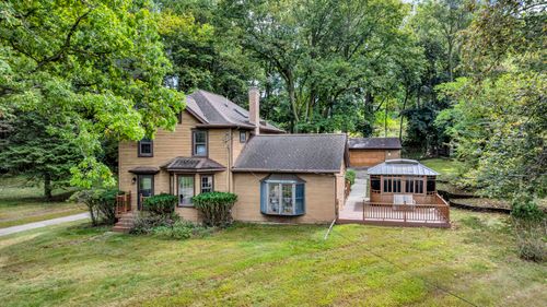 1903 Kibby Rd, Jackson, MI, 49203-3830 | Card Image