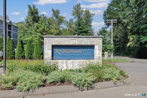 26-26 Ivy Grove Ct, Shelton, CT, 06484-3824 | Card Image
