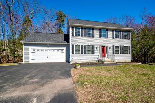 69 Falcon Ridge Rd, Milford, NH, 03055-4440 | Card Image