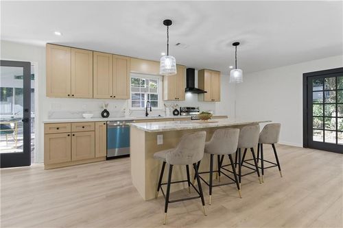 1198 Seminary Dr Sw, Marietta, GA, 30064-2917 | Card Image