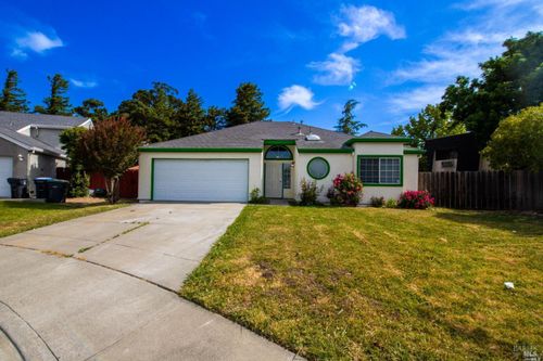 1926 Blossom Court, Fairfield, CA, 94533 | Card Image