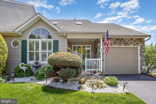 29 Knollwood Rd, MILLERSVILLE, PA, 17551-9537 | Card Image