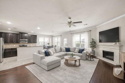 13722 Mckinney Creek Ln, Houston, TX, 77044-1057 | Card Image
