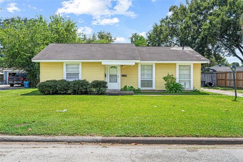 2220 7th St, Galena Park, TX, 77547-2710 | Card Image