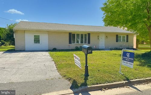 311 Pine St, CARNEYS POINT, NJ, 08069-1115 | Card Image