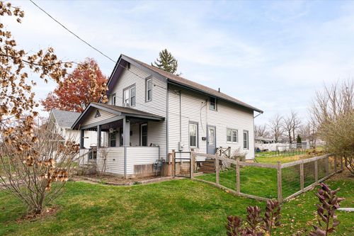 307 E Broadway St, Viroqua, WI, 54665-1208 | Card Image
