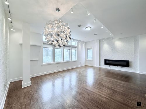 8-d-90 Bay Street Lndg, Staten Island, NY, 10301-2664 | Card Image