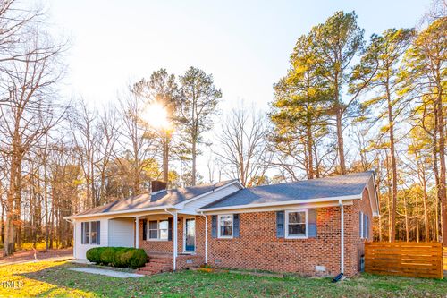 11382 Gaskill Farm Rd, Whitakers, NC, 27891-9312 | Card Image