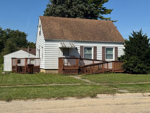 836 N 11th St, Rochelle, IL, 61068-1316 | Card Image
