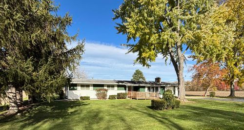 10487 Roedel Rd, Frankenmuth, MI, 48734-9707 | Card Image