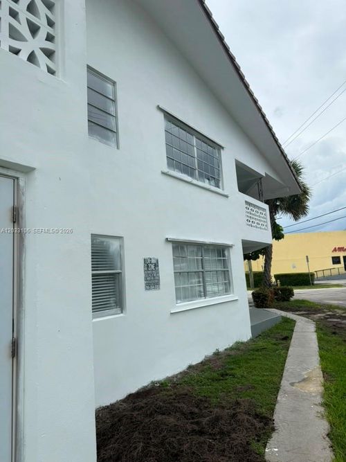 11970 Ne 19th Dr, North Miami, FL, 33181-2825 | Card Image