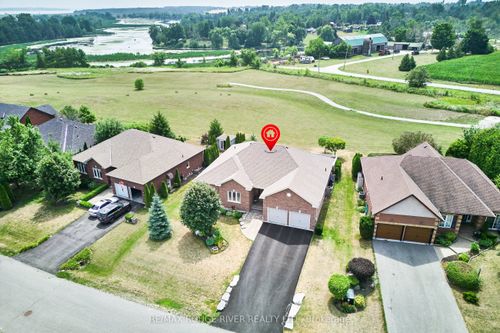 122 Southcrest Dr, Kawartha Lakes, ON, L0C1G0 | Card Image