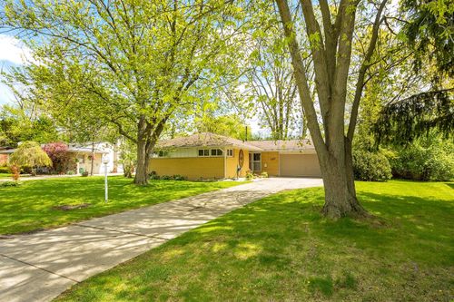 29546 Fall River Rd, Southfield, MI, 48076-5707 | Card Image