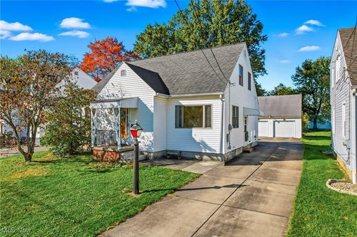 1727 Lexington Ave Nw, Warren, OH, 44485-1724 | Card Image